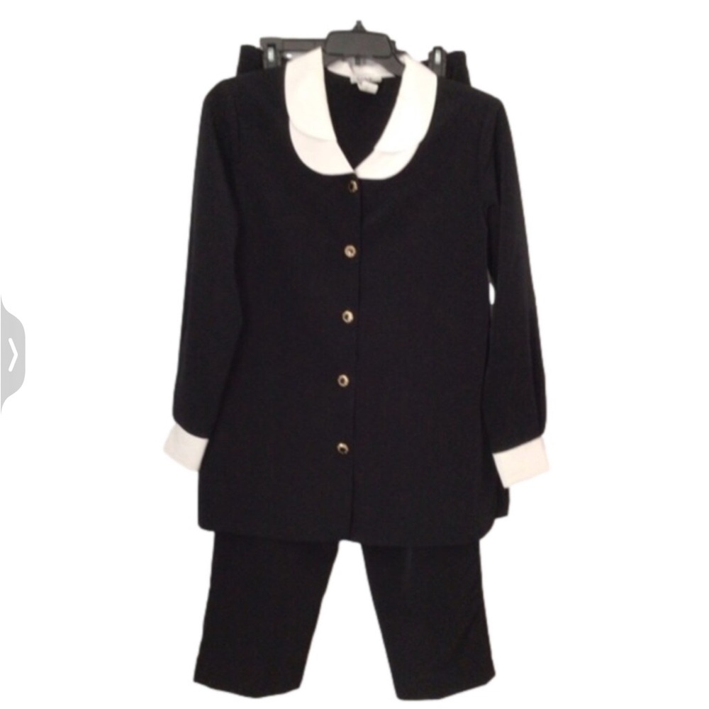 CXT Classics Vintage Two Piece Black & White Pantsuit. Size 14.